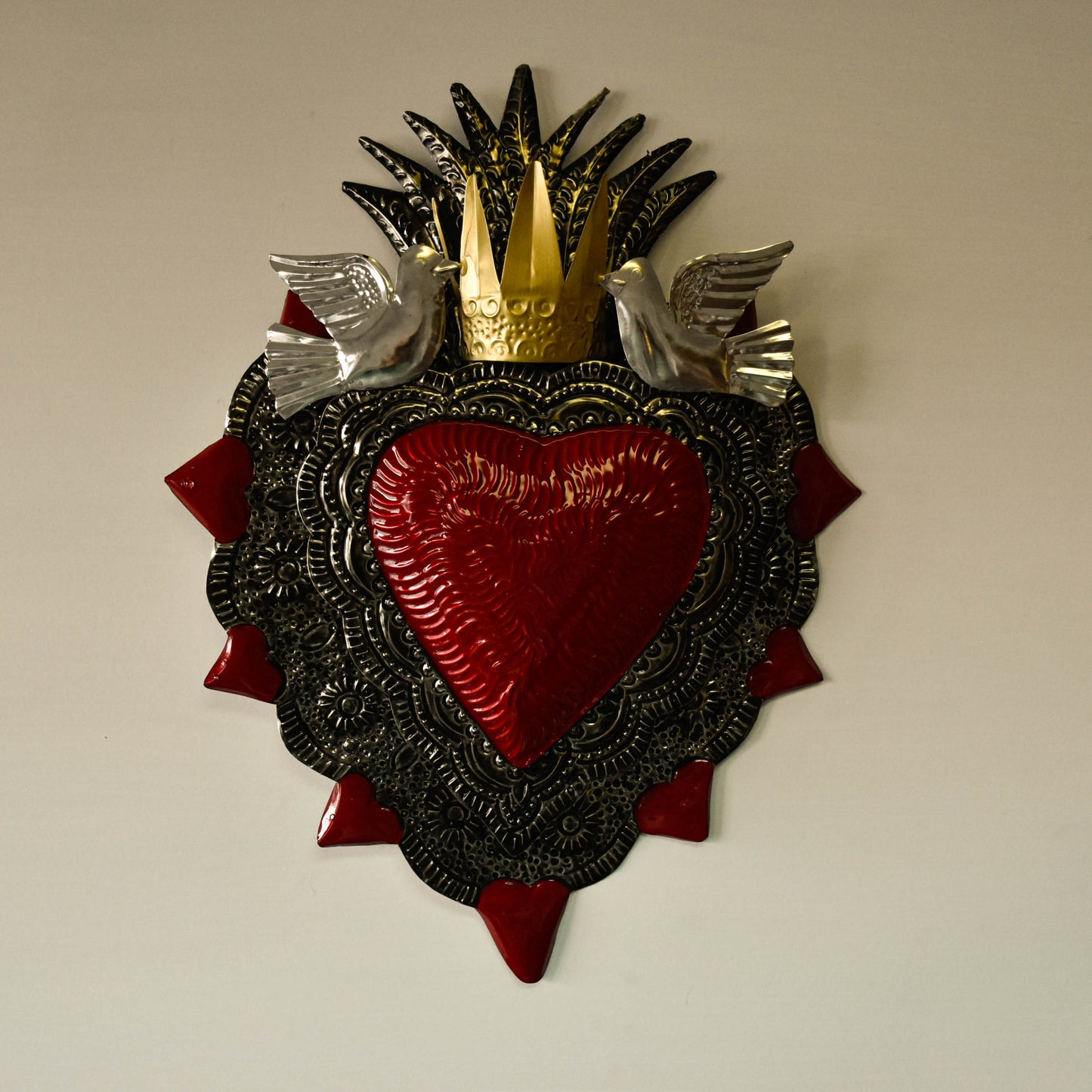 Corazón con Corona de Hojalata